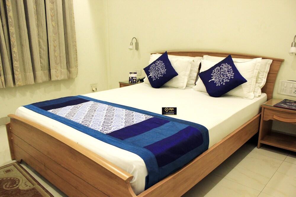 Hotel Treebo Palm Tree Palam Vihar à Gurgaon Extérieur photo