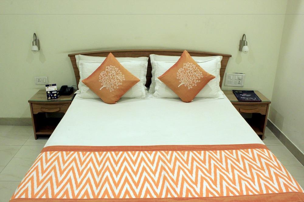 Hotel Treebo Palm Tree Palam Vihar à Gurgaon Extérieur photo