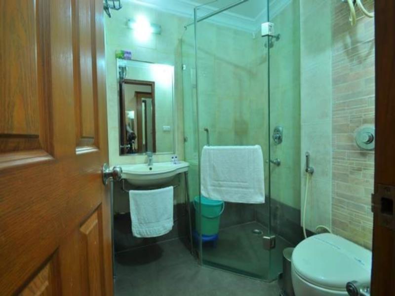 Hotel Treebo Palm Tree Palam Vihar à Gurgaon Extérieur photo